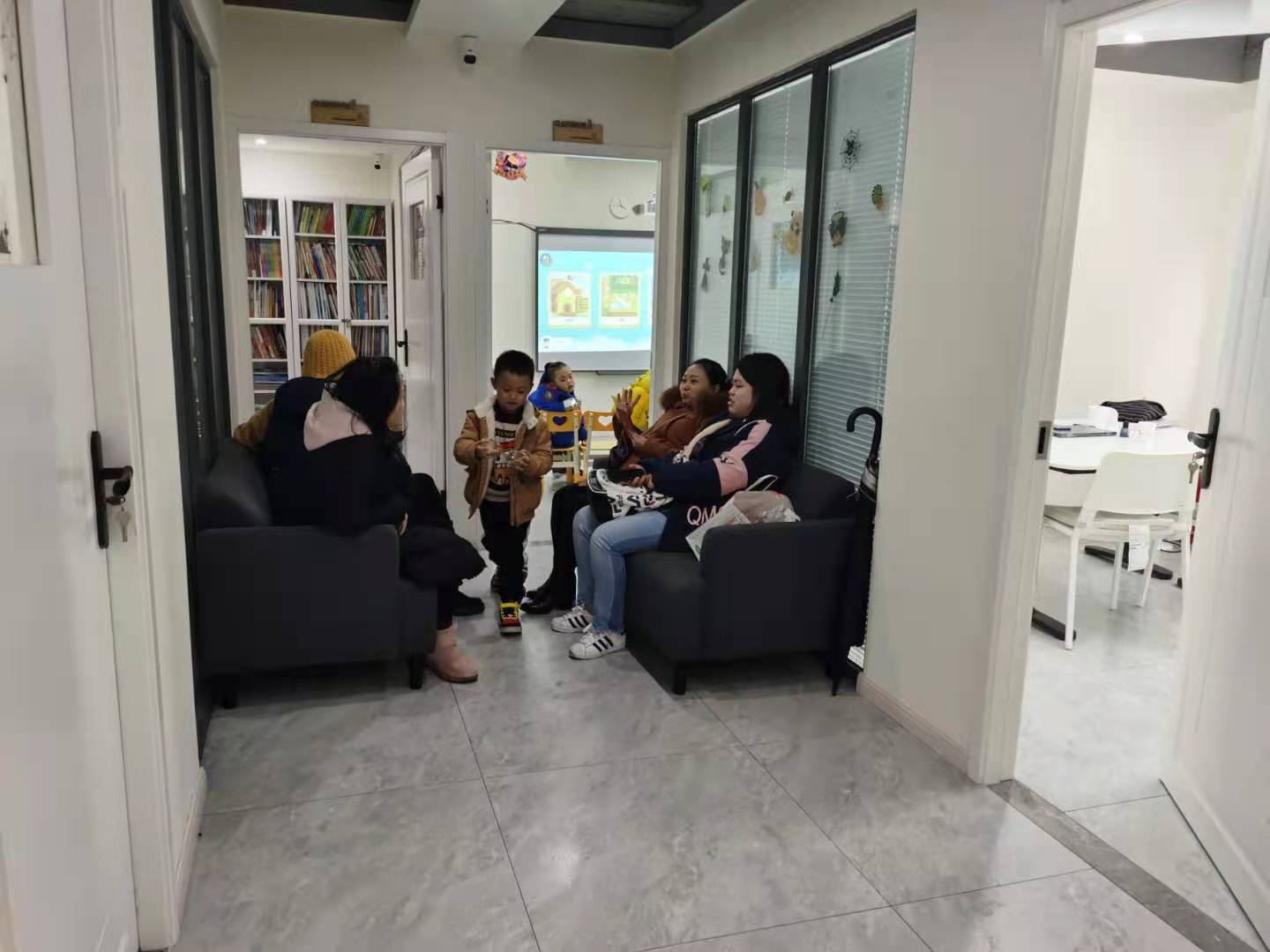 學(xué)院走廊環(huán)境