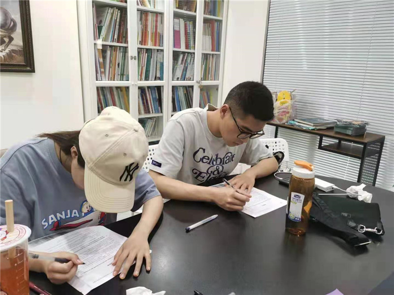 西班培訓(xùn)班上課培訓(xùn)場(chǎng)景